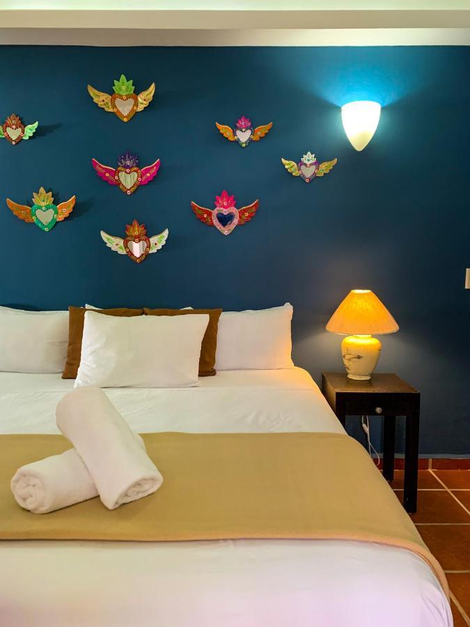 La Iguana Vallarta Lgbt Adults Only - Romantic Zone - Party Clubbing Street Пуерто-Вальярта Екстер'єр фото