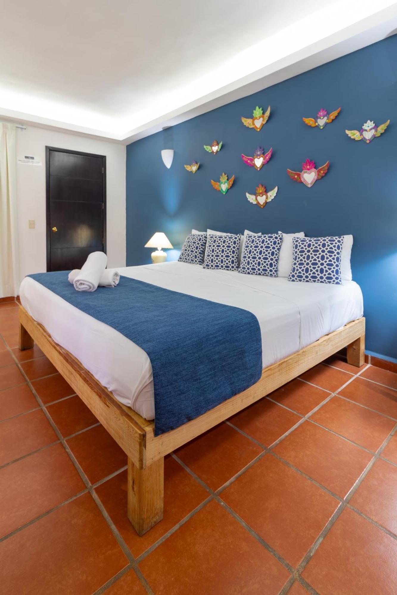 La Iguana Vallarta Lgbt Adults Only - Romantic Zone - Party Clubbing Street Пуерто-Вальярта Екстер'єр фото