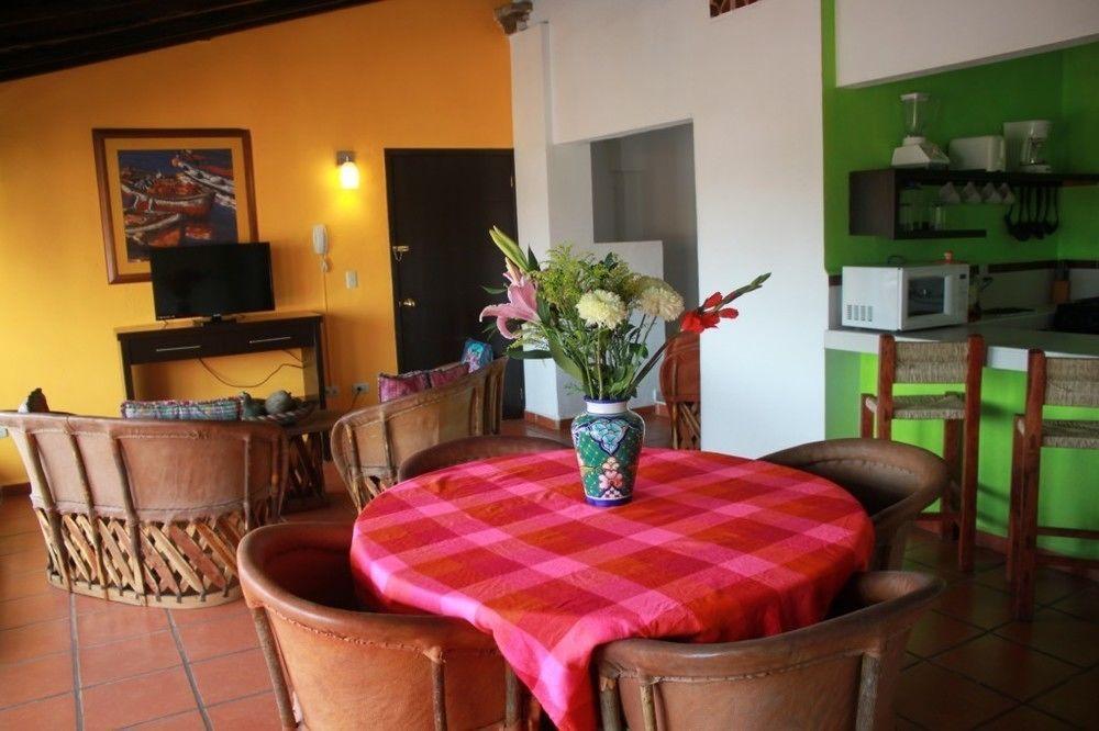 La Iguana Vallarta Lgbt Adults Only - Romantic Zone - Party Clubbing Street Пуерто-Вальярта Екстер'єр фото