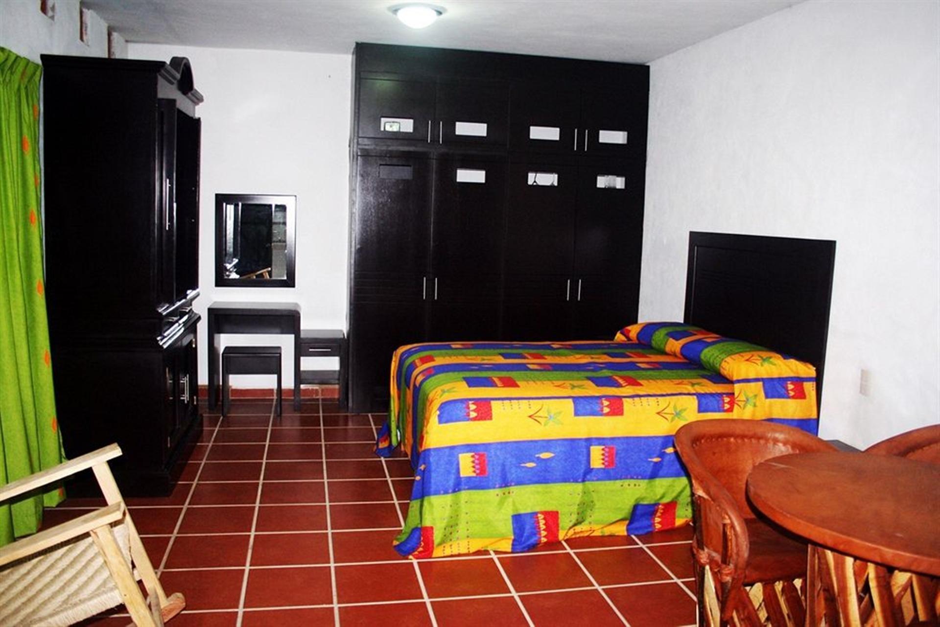 La Iguana Vallarta Lgbt Adults Only - Romantic Zone - Party Clubbing Street Пуерто-Вальярта Екстер'єр фото