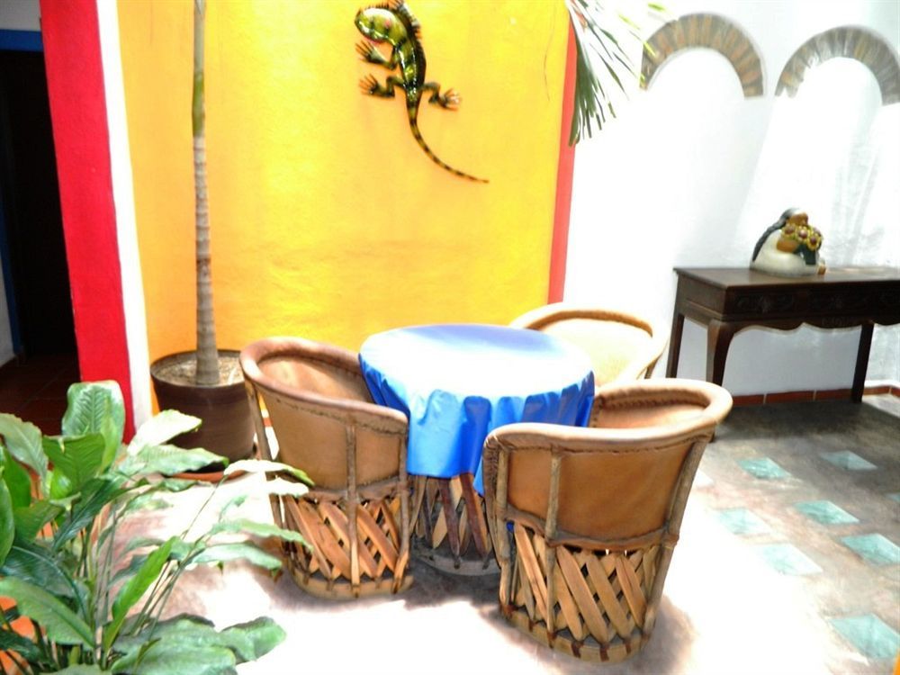 La Iguana Vallarta Lgbt Adults Only - Romantic Zone - Party Clubbing Street Пуерто-Вальярта Екстер'єр фото